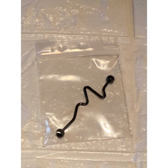 Zig Zag Barbell 14G Surgical Steel Industrial Piercing Jewelry 316L Unisex Black - Picture 2 of 5